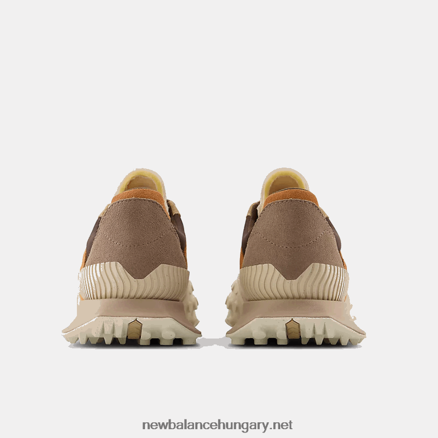 New Balance 6XH8F06897 egynemű xc-72