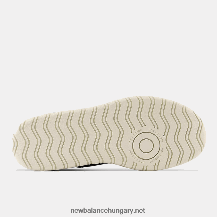 New Balance 6XH8F06332 egynemű ct302