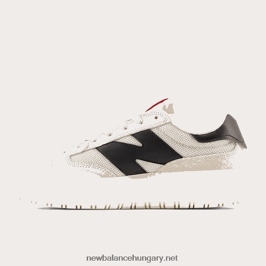 New Balance 6XH8F084 egynemű ct302