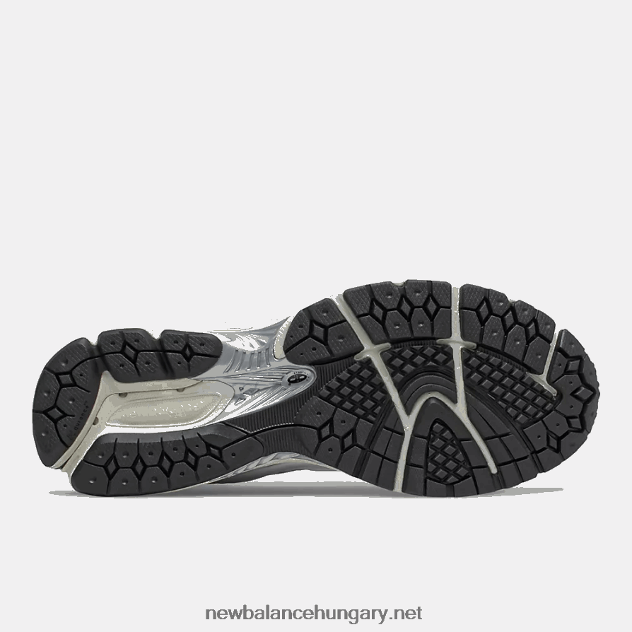 New Balance 6XH8F01504 férfiak 2002r