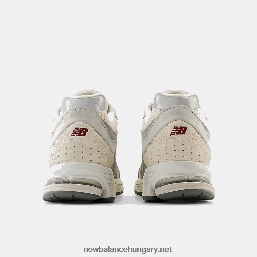 New Balance 6XH8F04369 férfiak 2002r