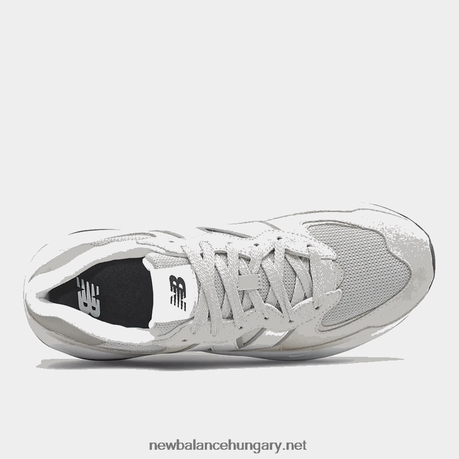 New Balance 6XH8F04515 férfiak 57/40