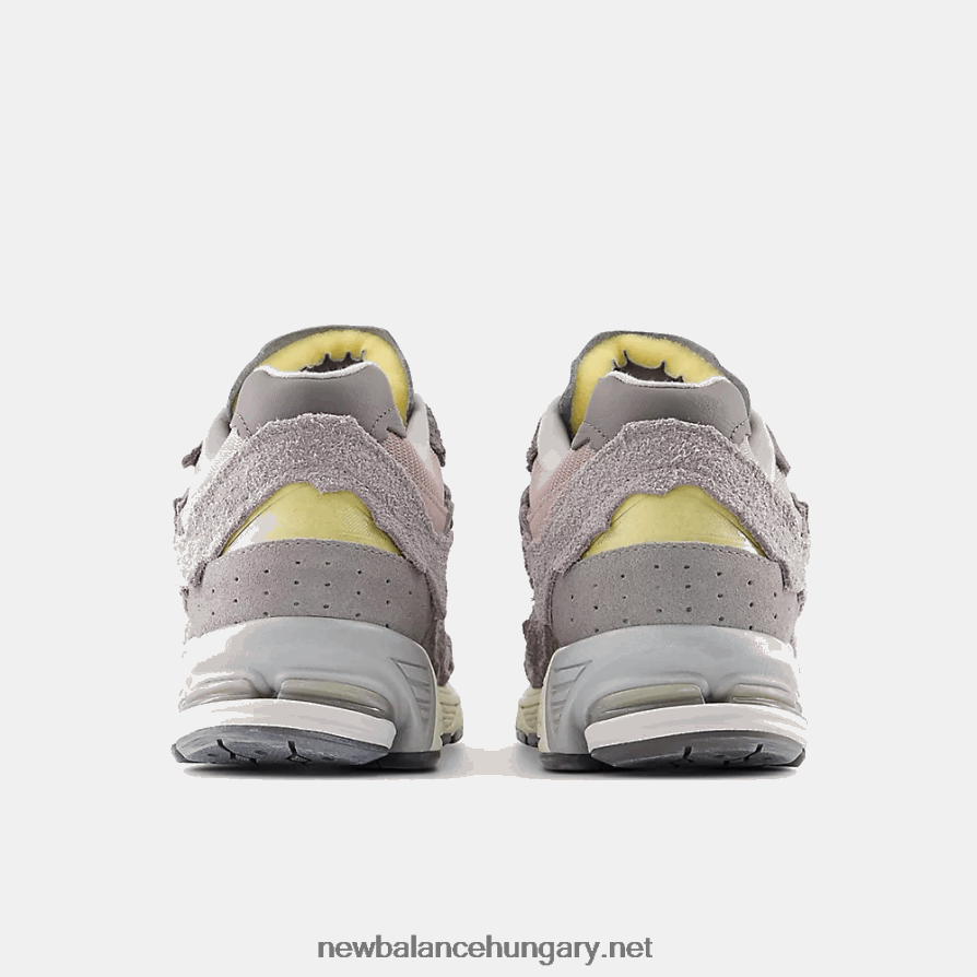 New Balance 6XH8F06497 férfiak 2002