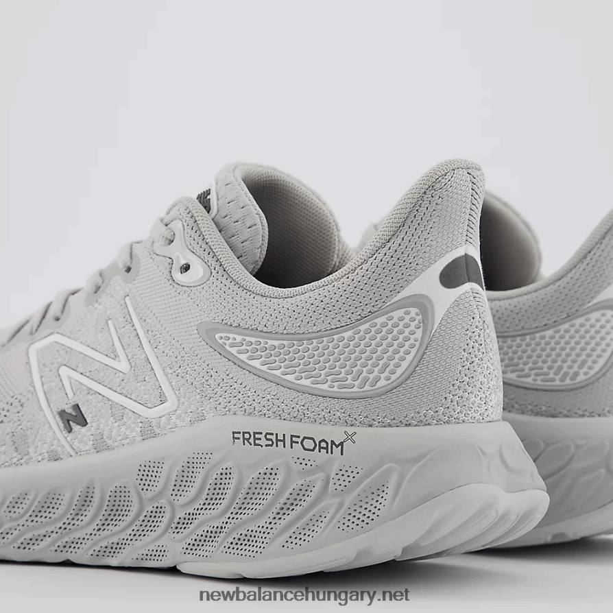 New Balance 6XH8F01369 férfiak friss hab x 1080v12