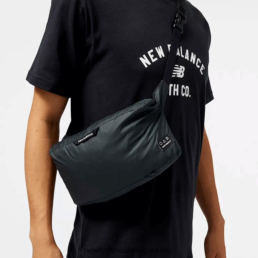 New Balance 6XH8F01824 férfiak szőtt kabátnál