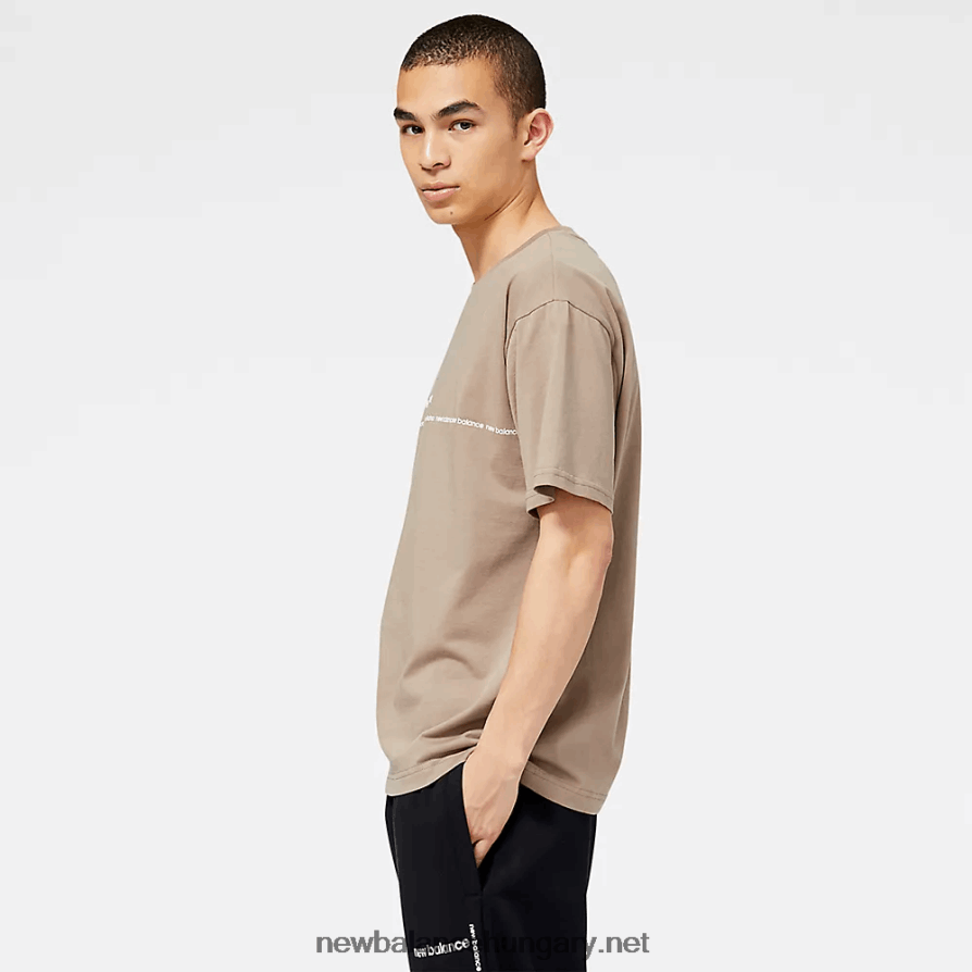 6XH8F02122 férfiak nb essentials grafikus póló