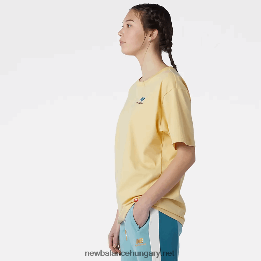 6XH8F06661 férfiak nb essentials hímzett póló