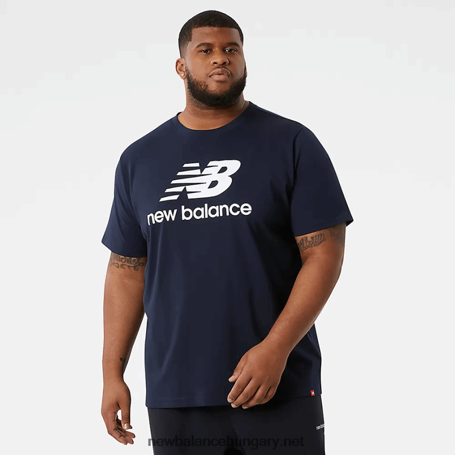 New Balance 6XH8F01943 férfiak Essentials halmozott logós póló