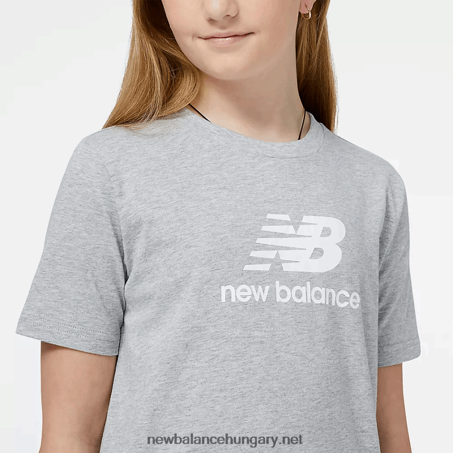 New Balance 6XH8F04047 gyerekek Essentials halmozott logós pamutdzsörzé rövid ujjú póló