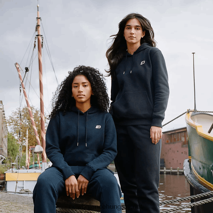 6XH8F03137 nők nb kis logós pulcsi